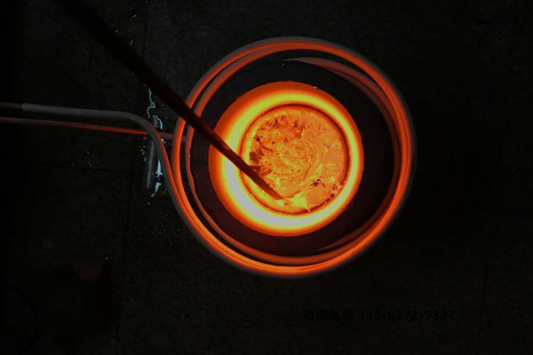 С���۟��t-������{��