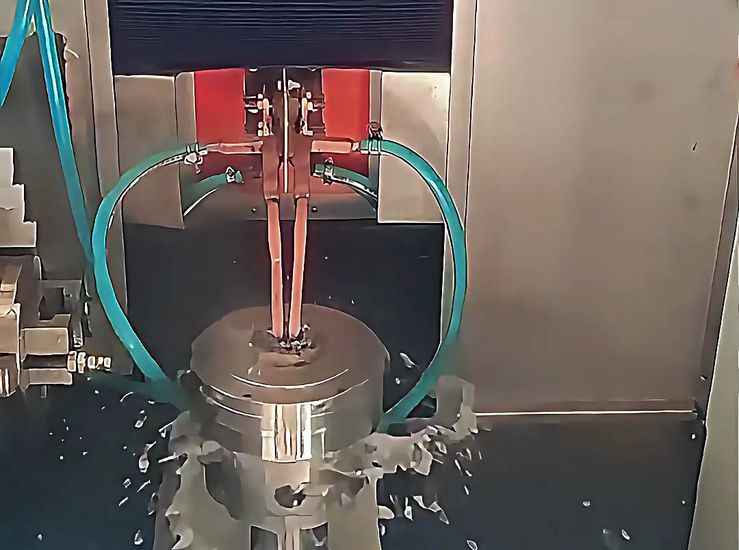 數控高頻淬火機床：多工件通用的柔性熱處理解決方案