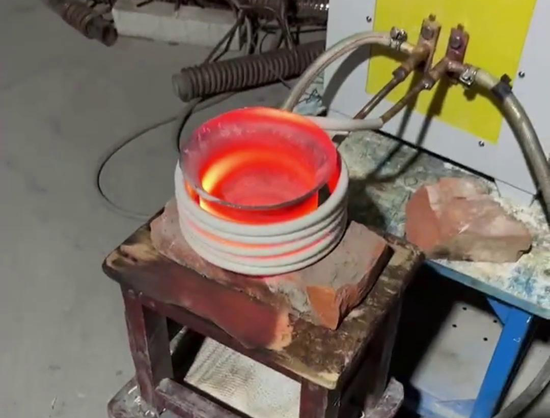 高頻加熱機通常不是用來燒水的傳統設備，但不是說不可以