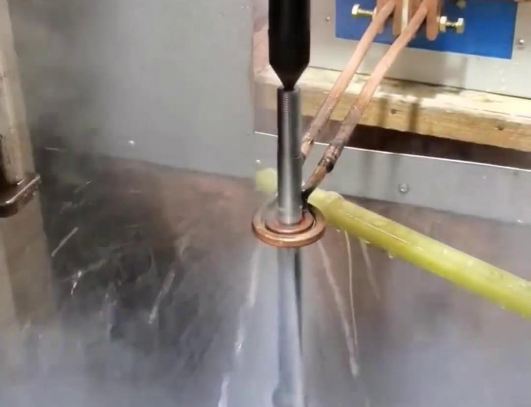 數控自動化高頻淬火機床，適合各類軸，齒輪淬火熱處理使用