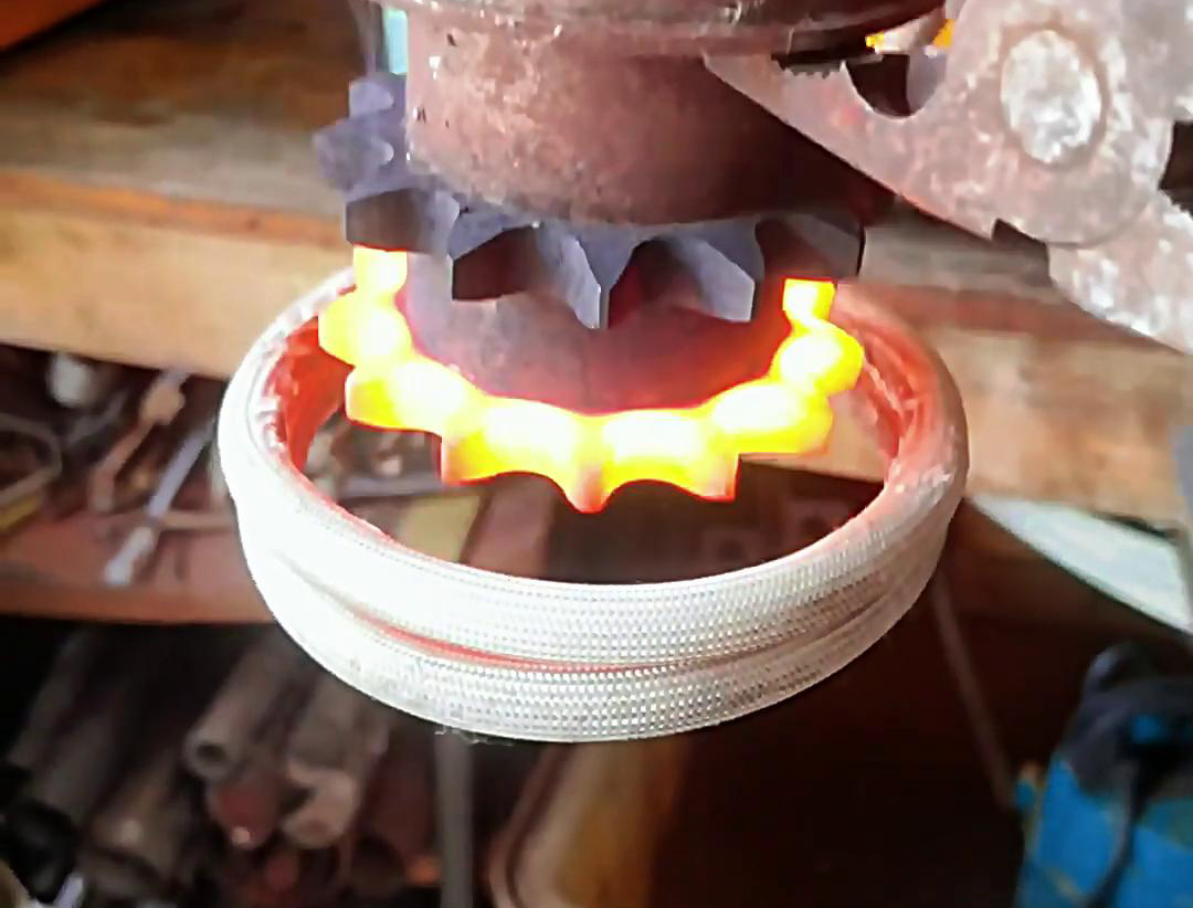 雙排鏈輪能用高頻淬火機來淬火嗎